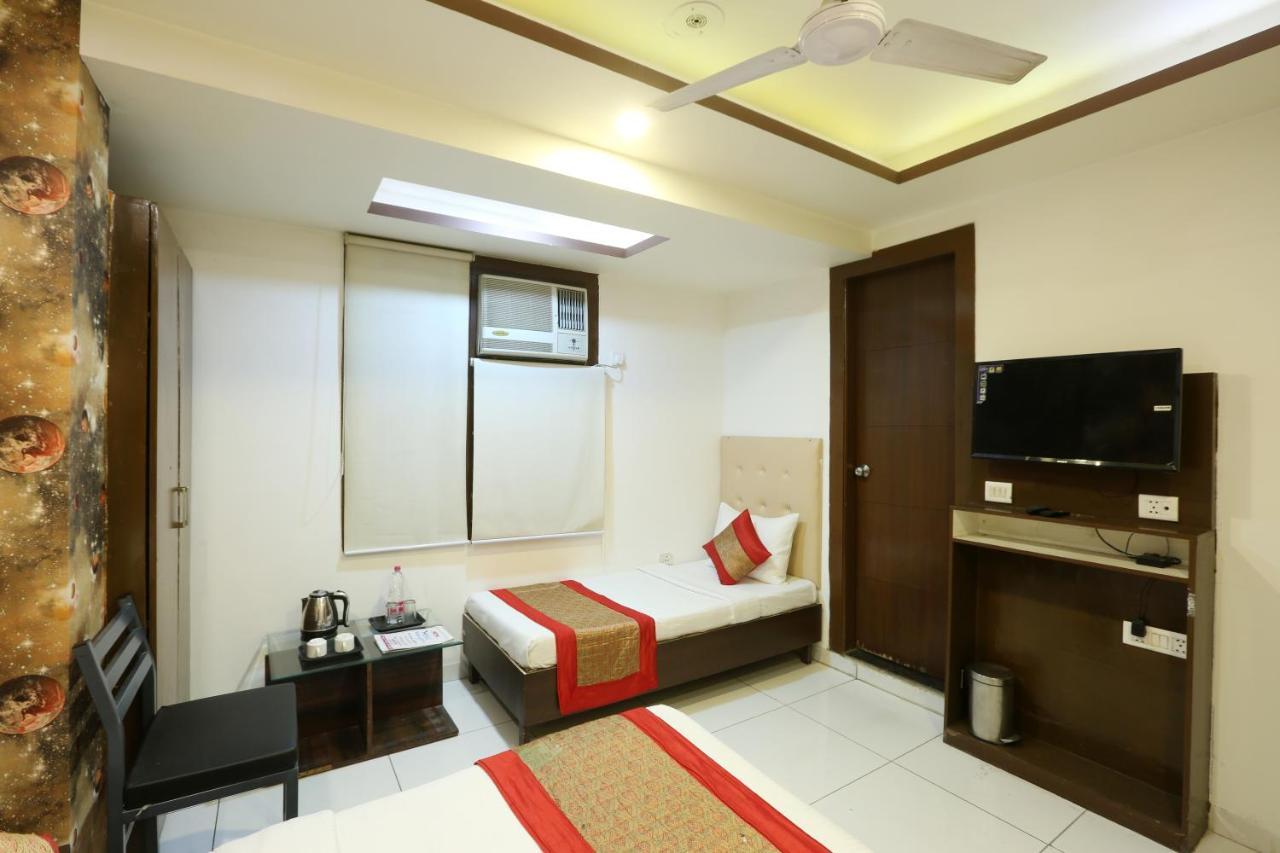 MELFORT BeD&BREAKFAST Neu-Delhi Exterior foto